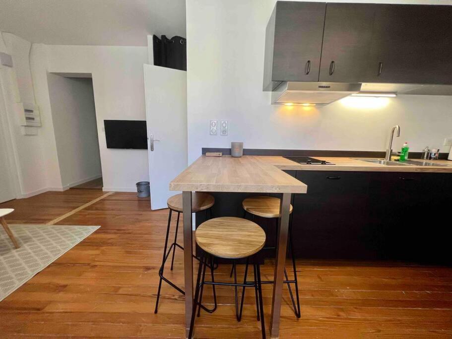 Appartement Climatise 4 Personnes / Centre-Ville Besançon Buitenkant foto