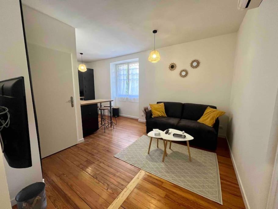 Appartement Climatise 4 Personnes / Centre-Ville Besançon Buitenkant foto
